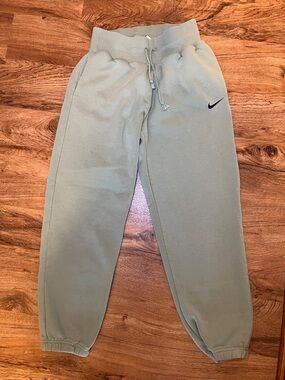 Nike Women's Sportswear Phoenix Fleece High-Rise Oversized Sweatpants Size Small